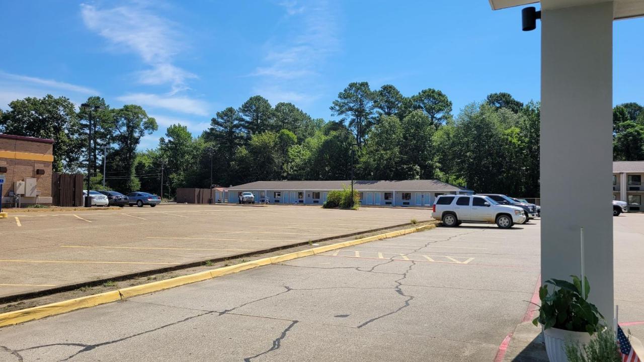 Super 8 By Wyndham Arkadelphia Caddo Valley Area Exterior photo