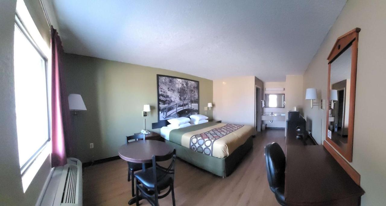 Super 8 By Wyndham Arkadelphia Caddo Valley Area Exterior photo