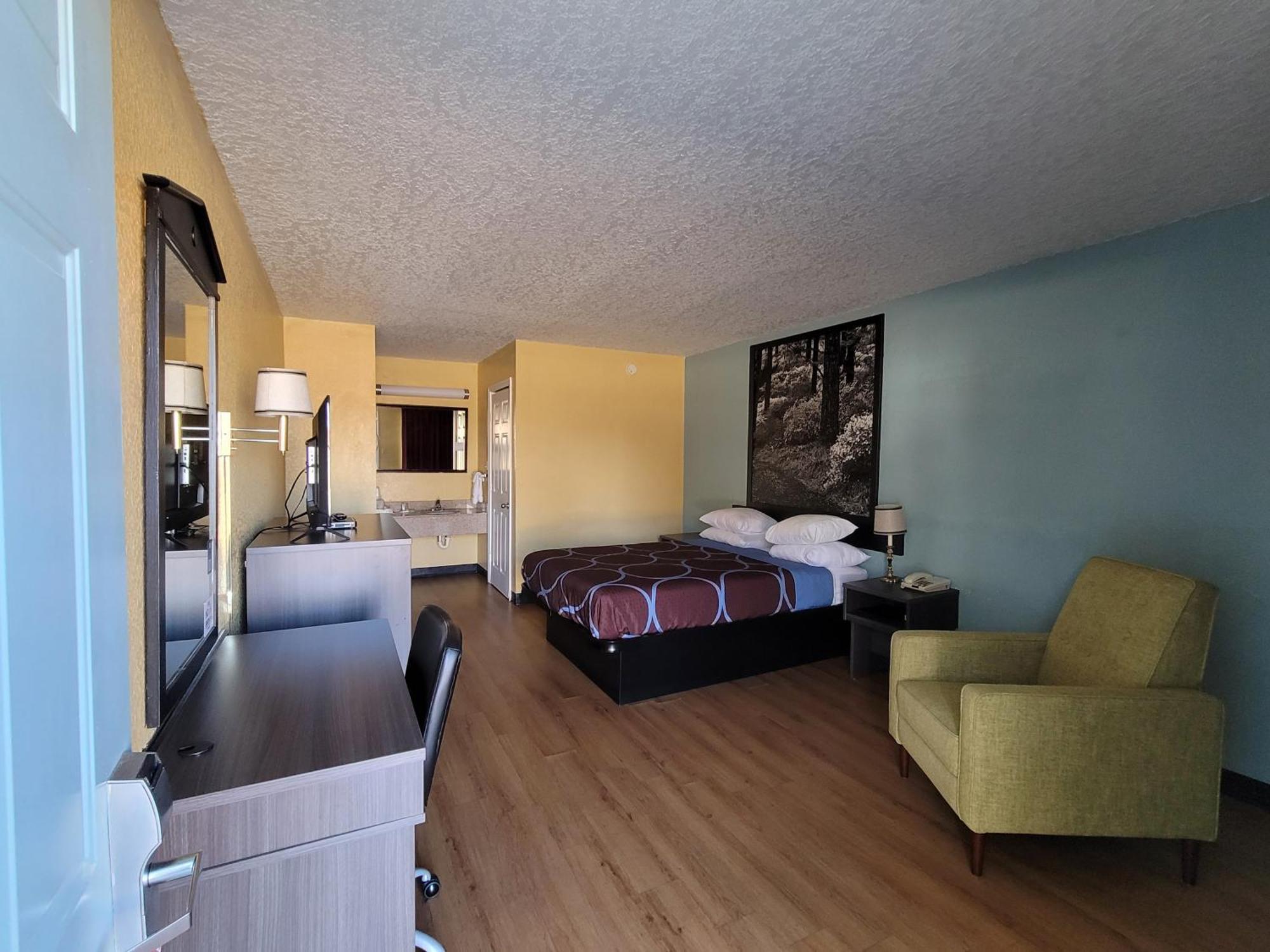 Super 8 By Wyndham Arkadelphia Caddo Valley Area Exterior photo